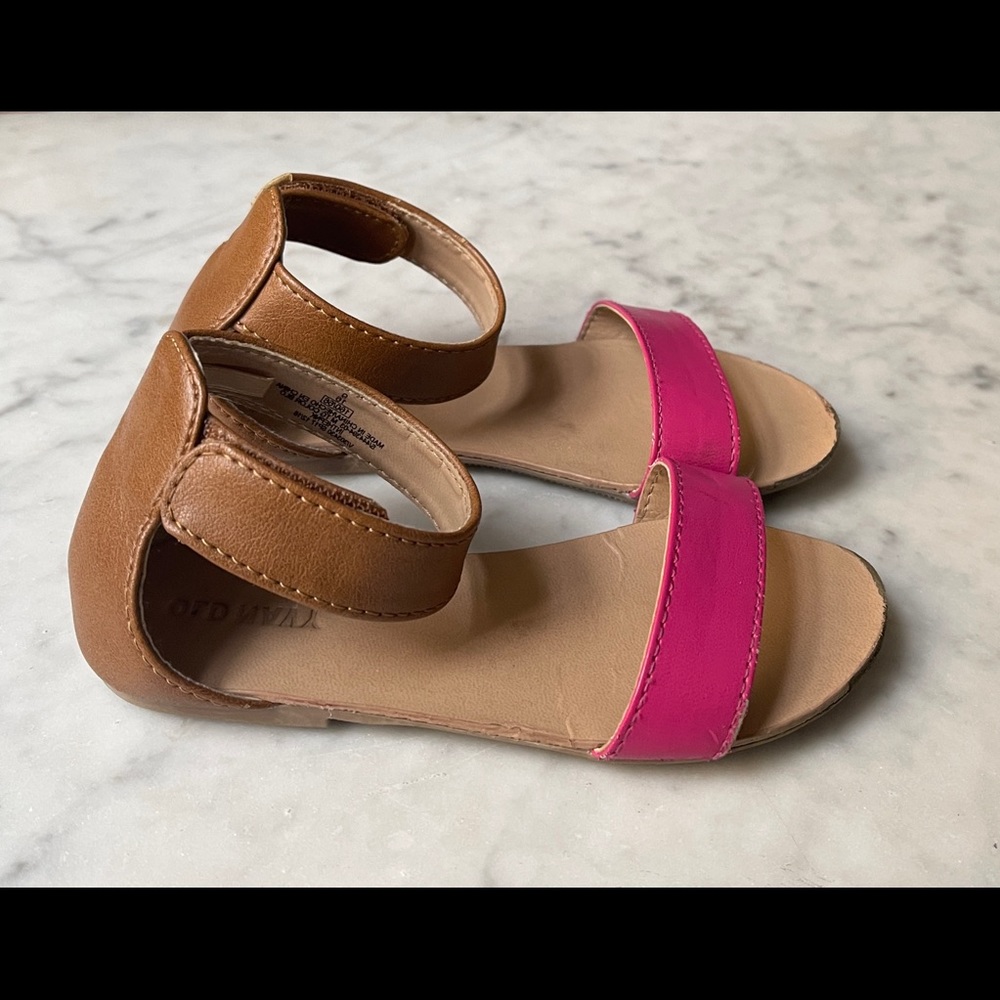 Size 9 Old Navy Toddler Girl Pink/Tan Sandals